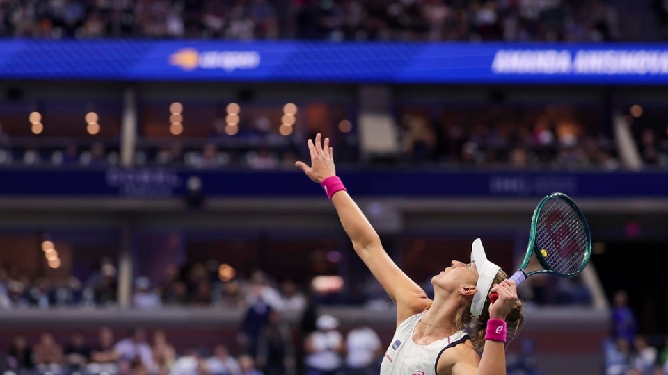 A. Anisimova vs. B. Haddad Maia | R4