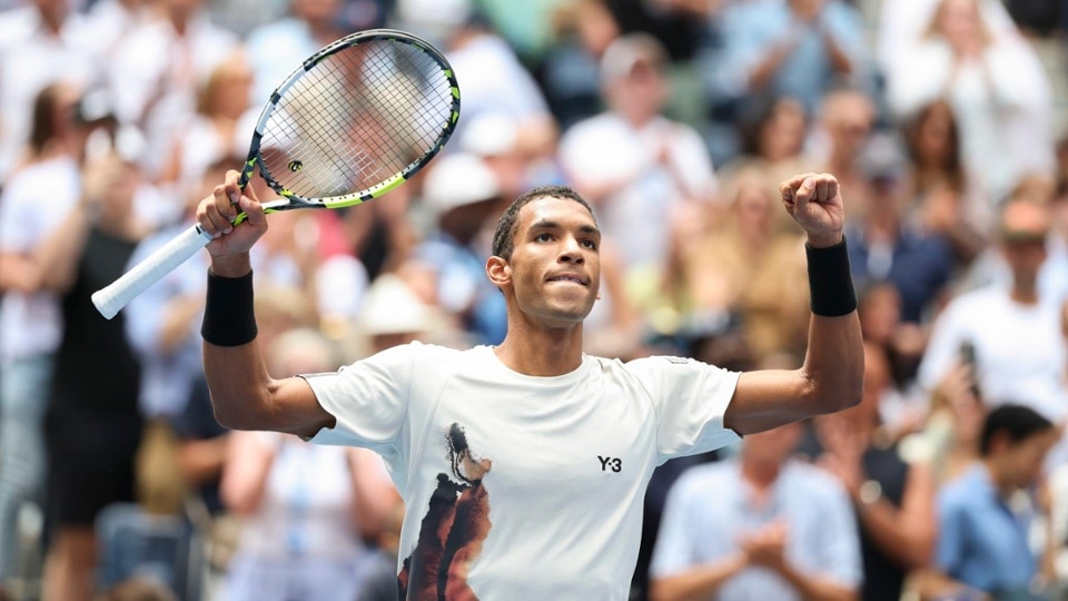 Felix Auger-Aliassime celebrates after a men's singles match at the 2025 US Open on Monday, Sep. 1, 2025 in Flushing, NY. (Simon Bruty/USTA)