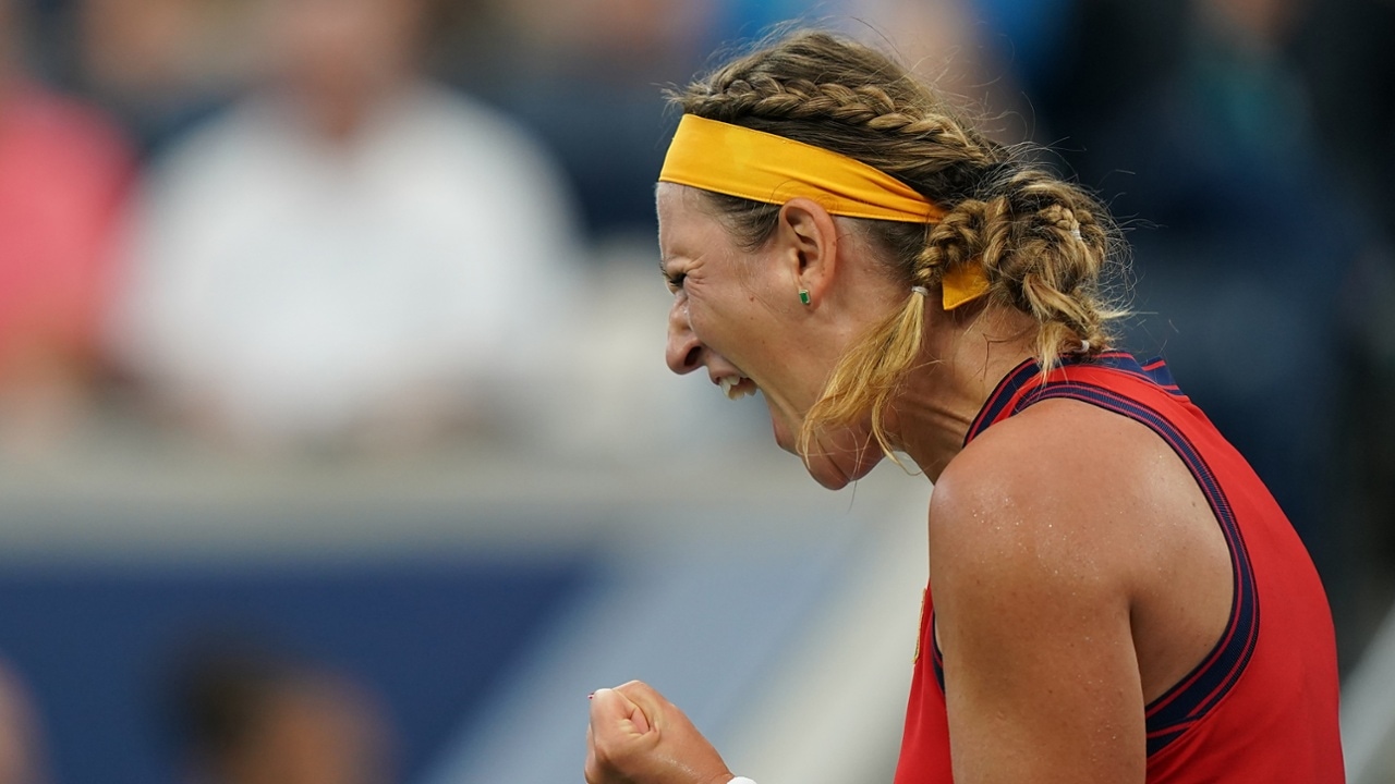 Photos: Best singles action photos on Day 3 at the 2021 US Open ...