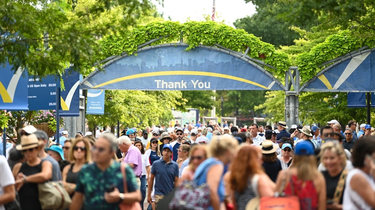 Photos Come on in! Around the Grounds, Day 1 of the 2022 US Open