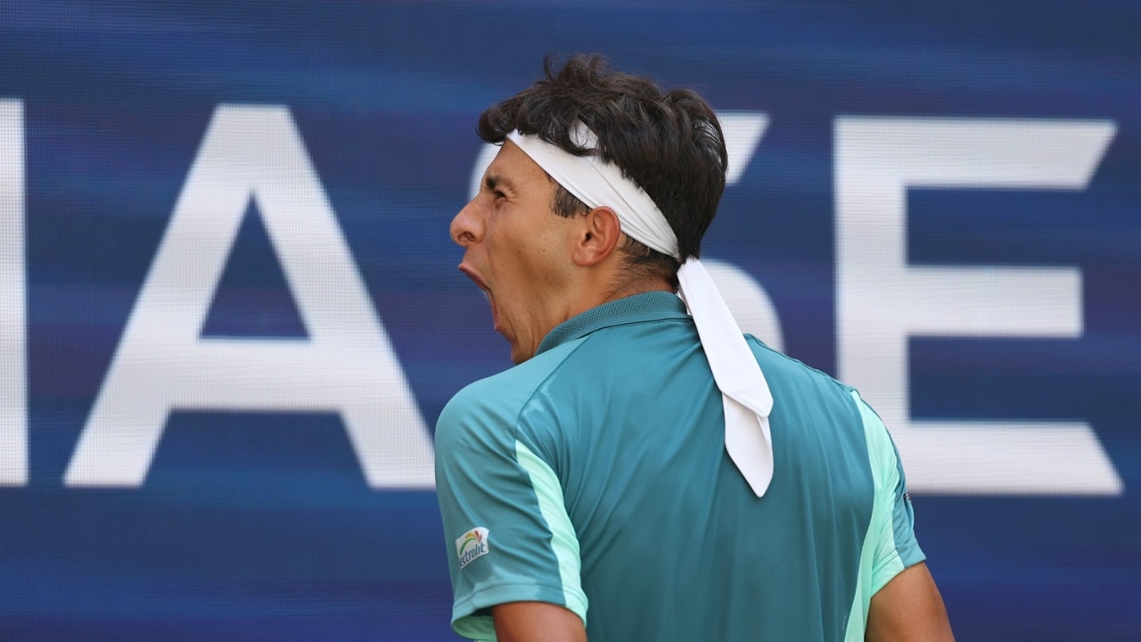 Emilio Nava reacts during a men's singles match at the 2022 US Open.