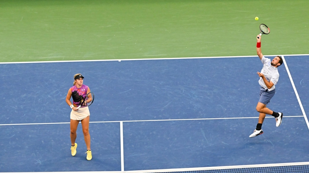 Flipkens/RogerVasselin, Sanders/Peers reach mixed doubles final at