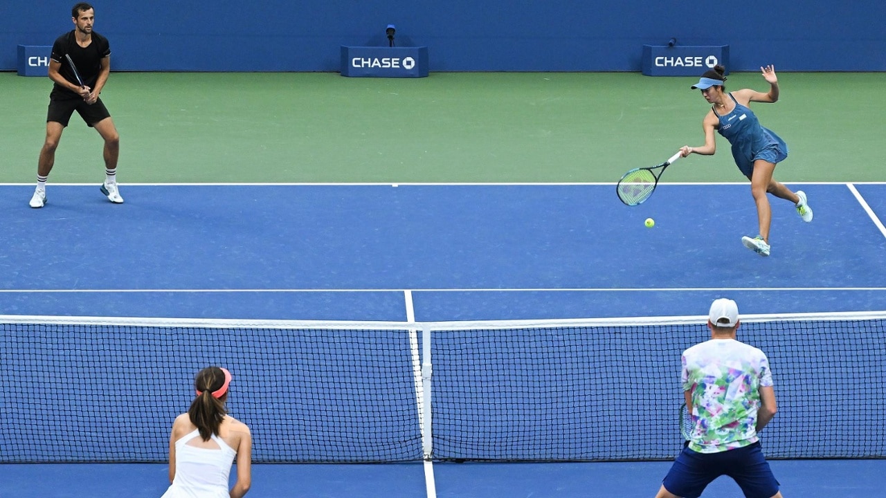 Best photos of mixed doubles semifinals at the 2023 US Open Official