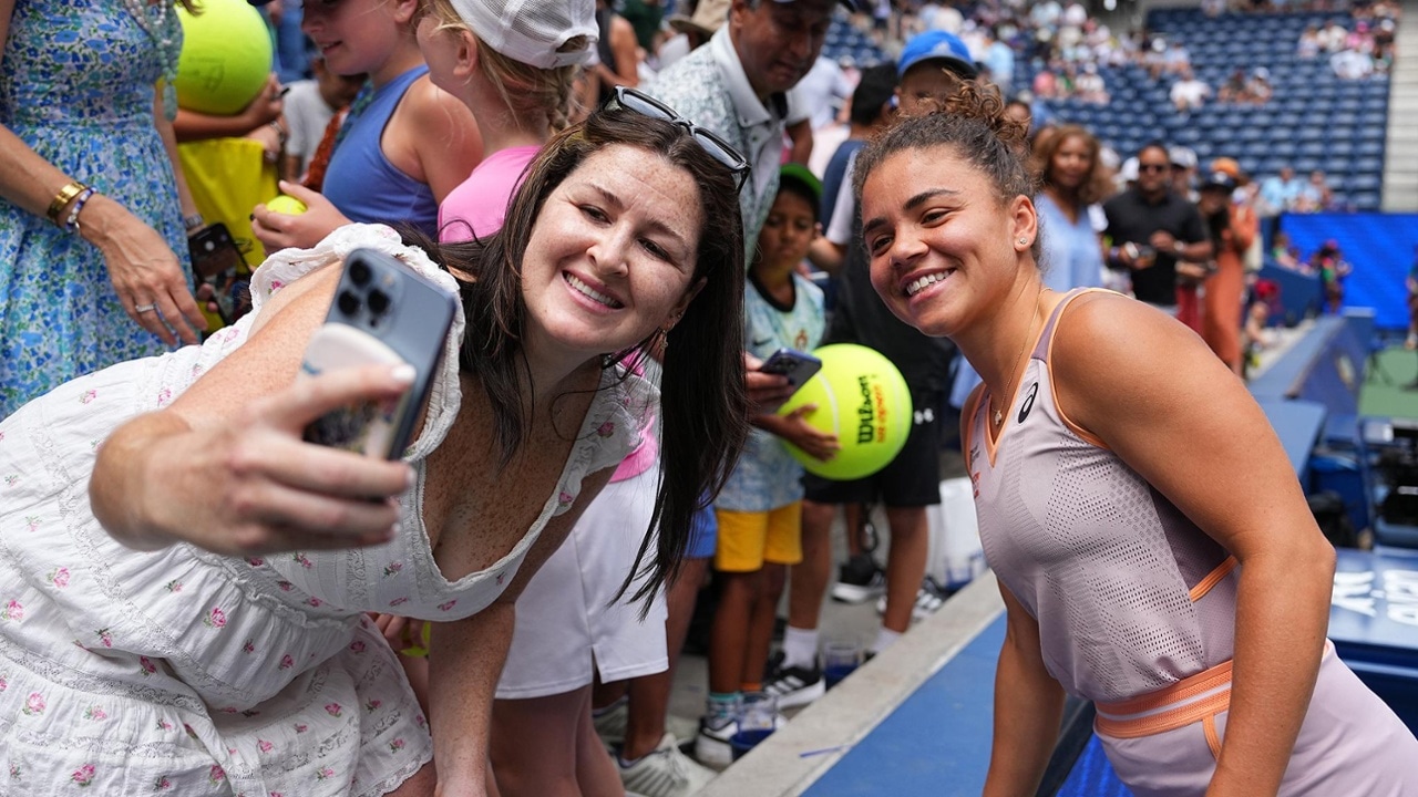 Best photos from around the grounds on Day 4 of the 2024 US Open