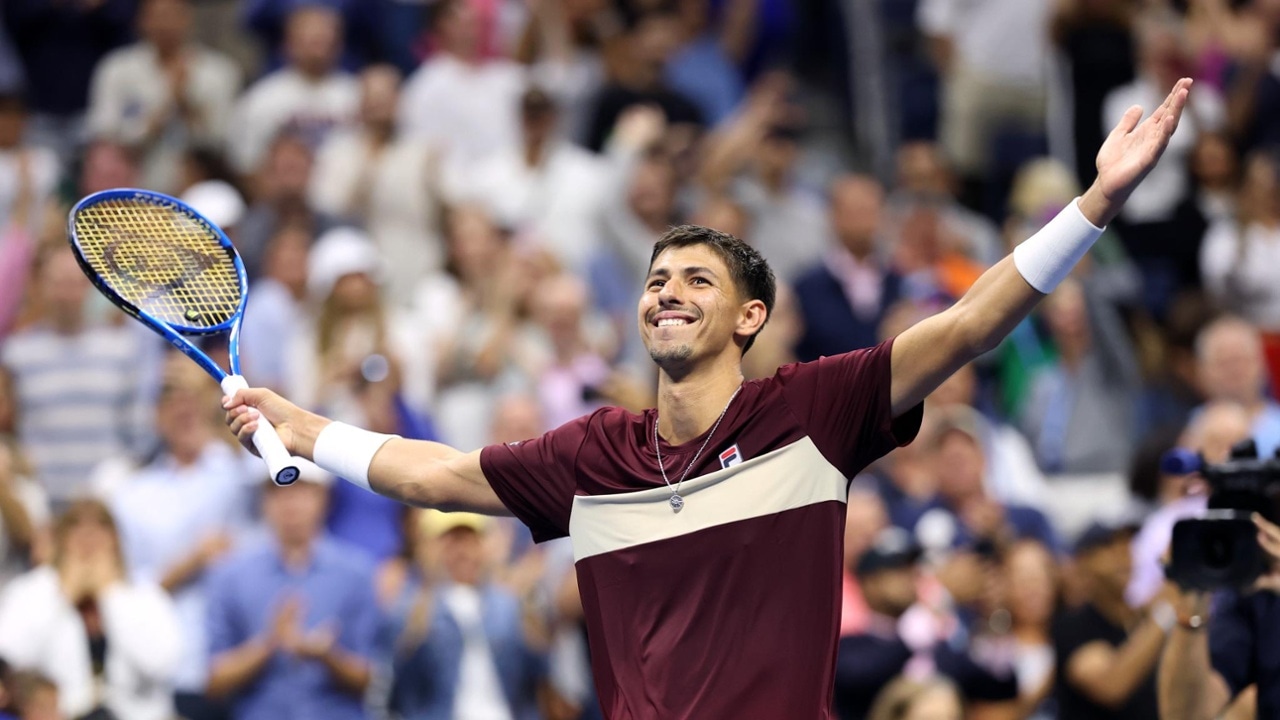 Tommy Paul in action at US Open